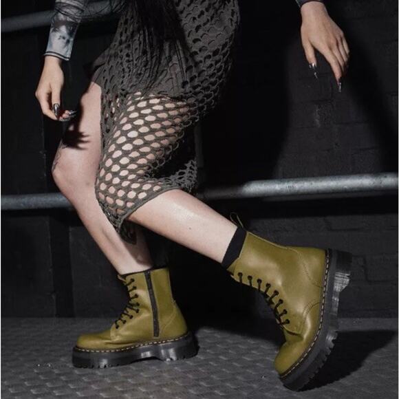 Dr. Martens Shoes - DR . MARTENS JADON BOOT SMOOTH LEATHER PLATFORMS ANTIQUE OLIVE 8 L/ 7 M